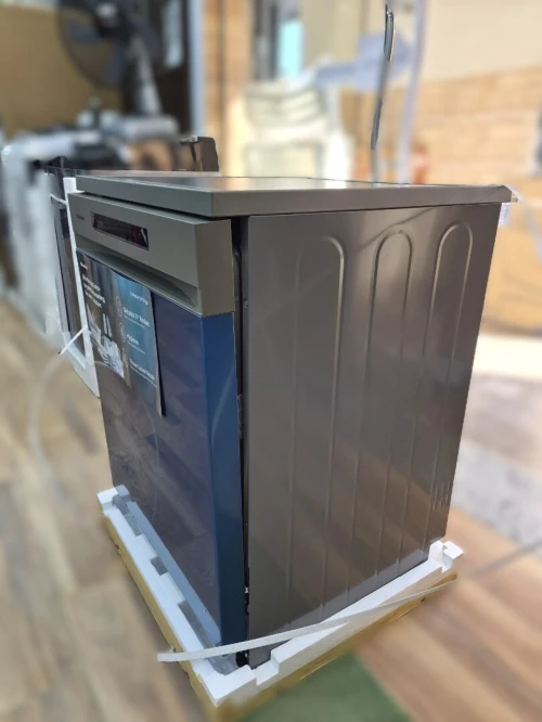 HISENSE Lave vaisselle 15 couverts 3 tiroirs 8 Programmes INOX