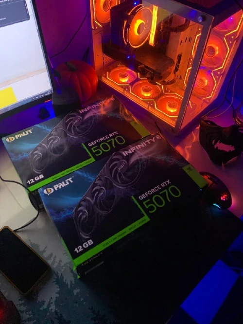 RTX 5070 PALIT INFINITY 3 FAN  Jamais Utilisé