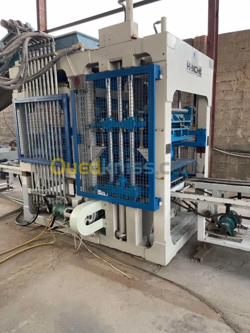 Machine automatique fabrication hourdis 