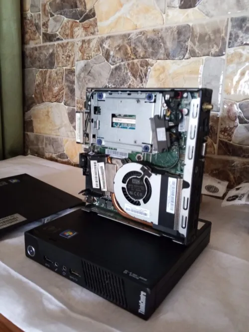 Pc lenovo ThinkCentre mini m73 cpu G3220T de 4 ème génération