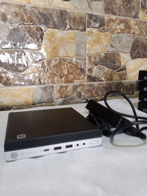 HP EliteDesk 705 G4 Mini PC   Ryzen 5 2400G | 8Go RAM | SSD 256Go nvme