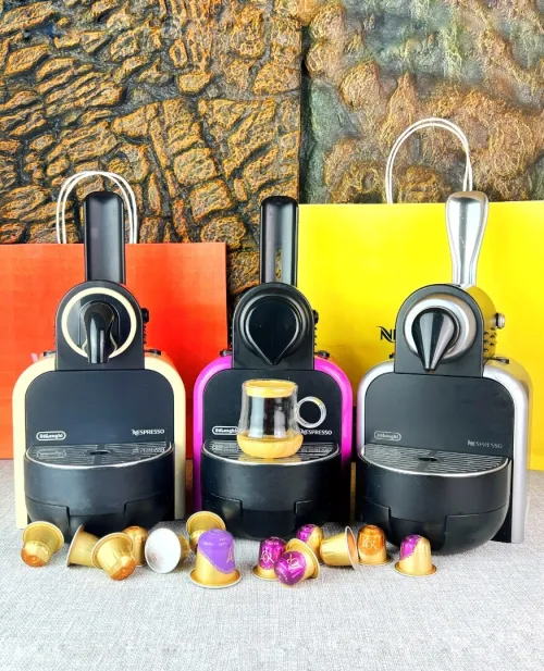 Les machines café nespreso Delonghi نقيين مشاءالله