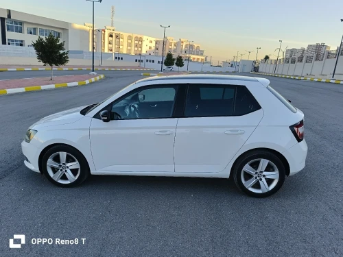 Skoda Fabia 2017 Style (avec toit panoramique)