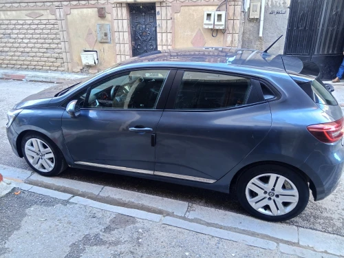 Renault Clio 5 2022 Besn