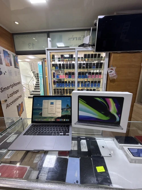 MACBOOK PRO M2 13 pouce 8/512gb 98%