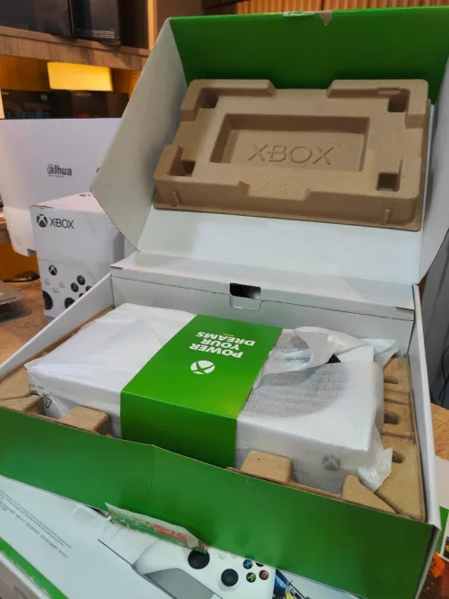 Xbox série s avec emballage