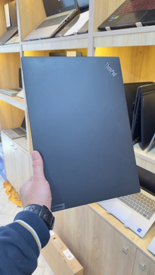 Lenovo ThinkPad T16 Ryzen 7 PRO 6850U Processor, 16GB RAM, 512 GB Gen4 SSD, 16" WUXGA