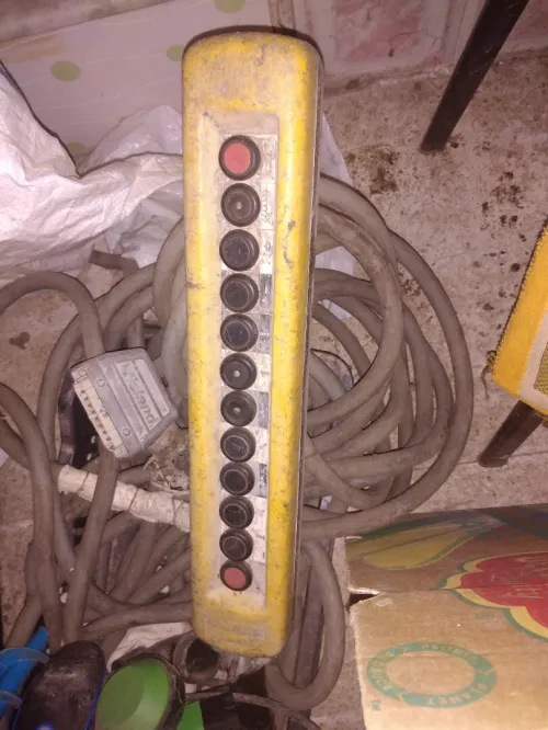 telecomande grue 1020 12 Boutons
