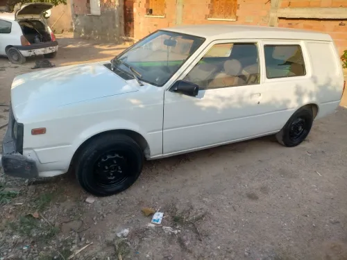 Nissan Sunny 1990 