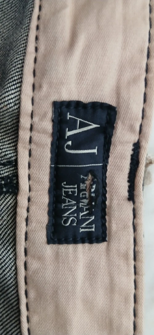 jeans Armani original habet caba 