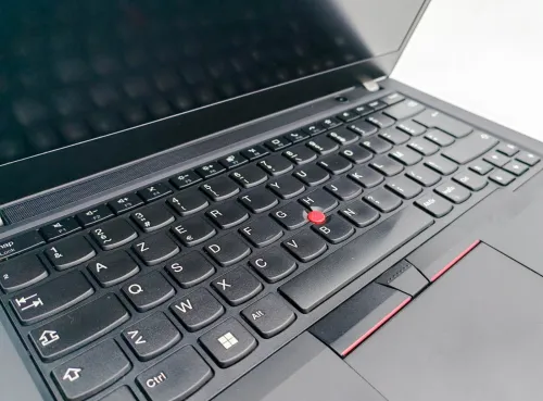LAPTOP LENOVO THINKPAD T14 RYZEN 5 PRO 5650U RAM 16G DDR4 256 SSD NVME