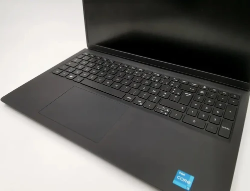 LAPTOP DELL VESTRO 3520 I3 1215U RAM 8G DDR4 256 SSD NVME