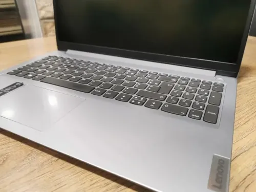LAPTOP LENOVO IDEAPAD 1I I5 1235U RAM 8G 512 SSD