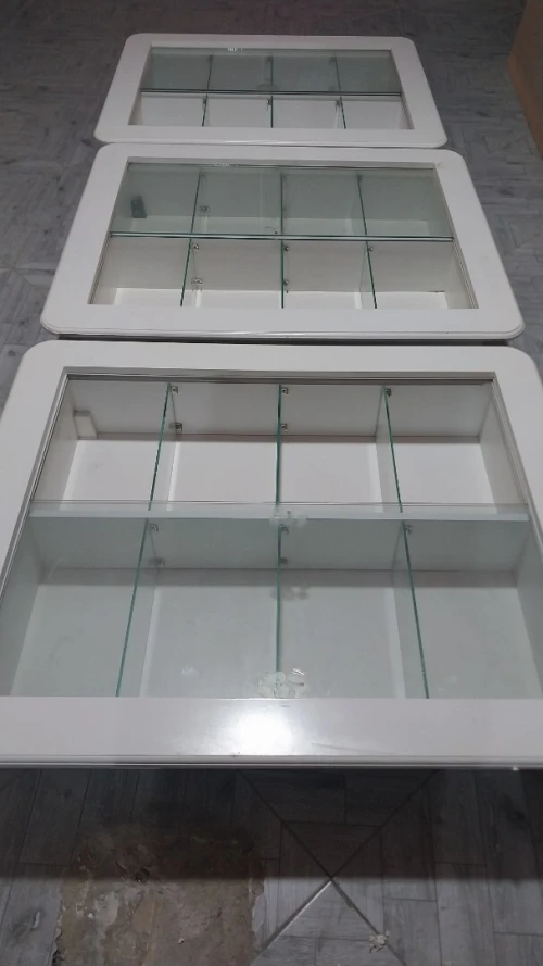 Armoire rangement de produit et cosmitique