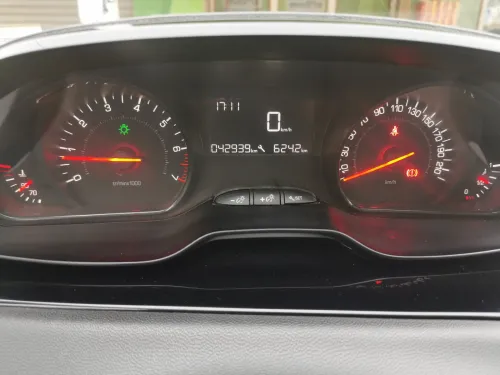 Peugeot 208 2015 Active