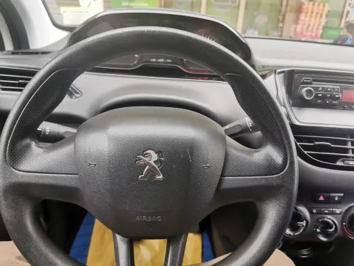 Peugeot 208 2015 Active