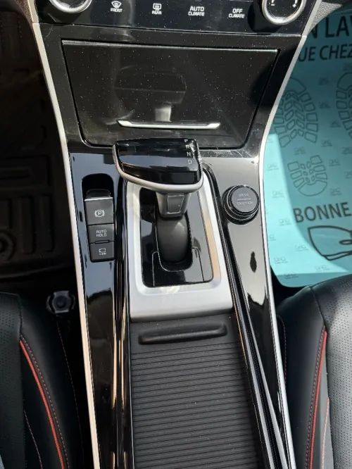 Kia Seltos 2025 Luxury tout options