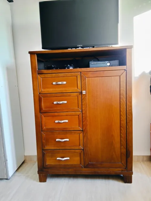 Commode en eutre 