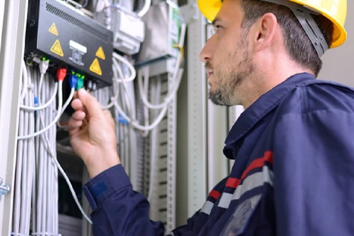 - Formation câblage fibre optique  - تعلم كل ما يخص الألياف البصرية