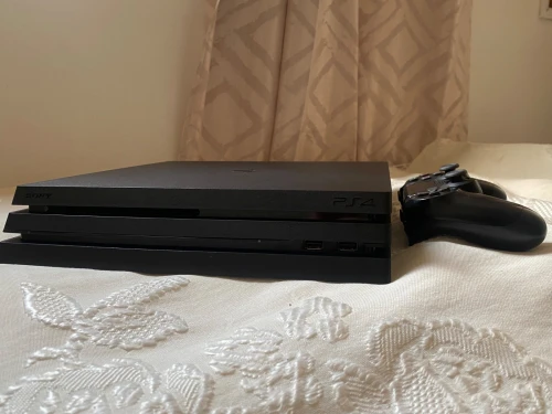 PS4 PRO