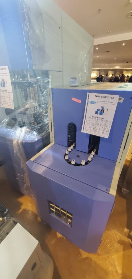 Installation machine soufflage PET semi auto