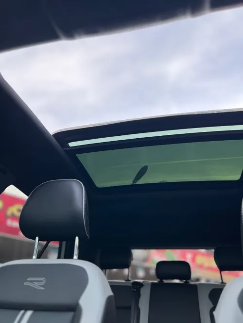 Volkswagen T-Roc 2024 R-Line 