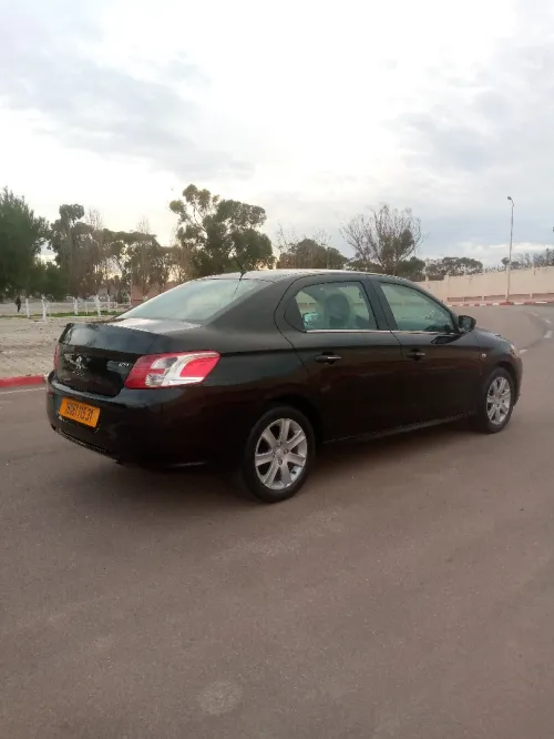 Peugeot 301 2015 Allure