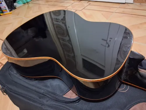 Guitare classic de marque " Ortega"