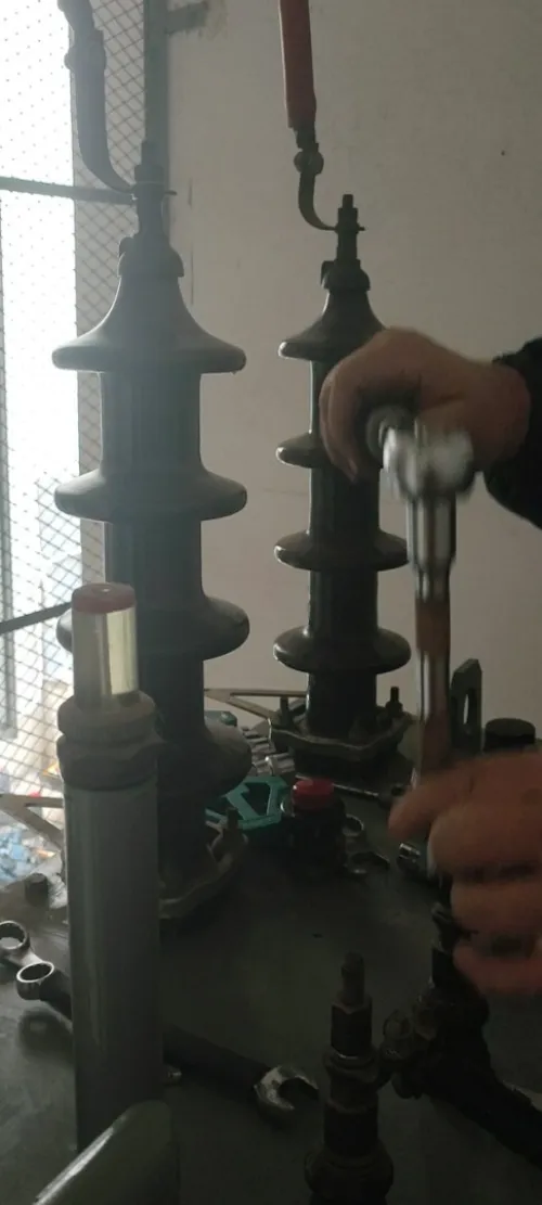 Installation et Entretien Postes MT, transformateurs et groupes électrogènes 