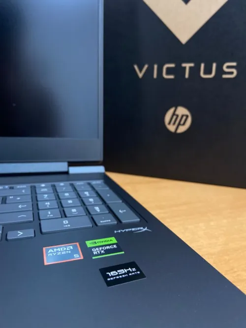 HP Victus 16-s1034nf - 16,1" FHD 165Hz - RTX 4060 8Go - Ryzen 5-8645HS - 16Go - 512Go SSD
