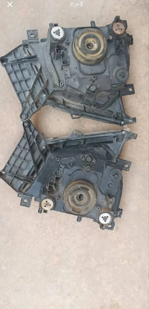 2 phares camion isuzu   faracha