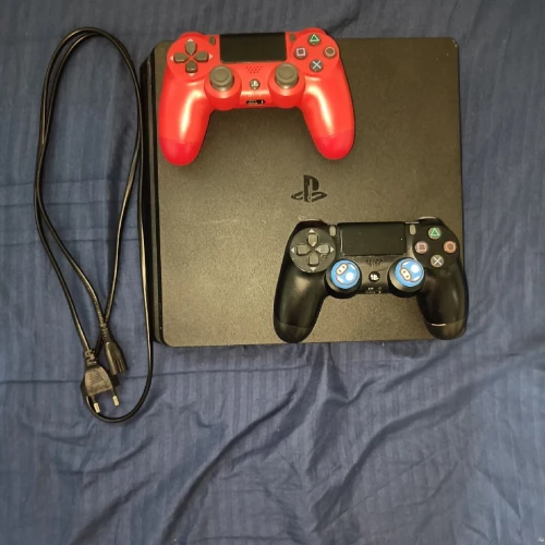 Ps 4 slim on ligne