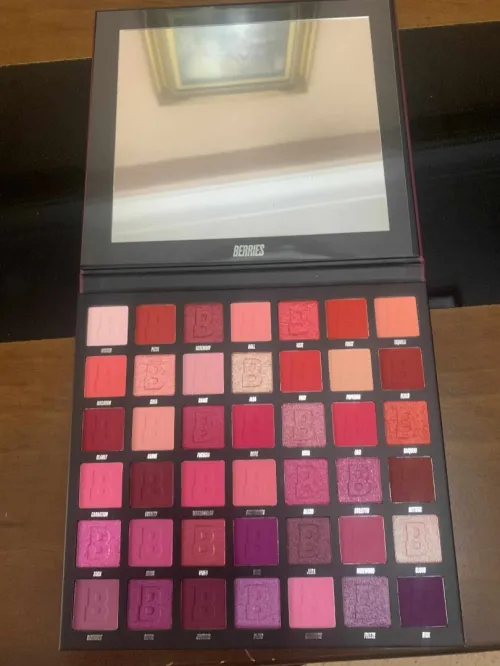 Make up day beauty 42 colours palette 