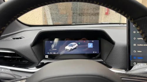 Geely Coolray 2025 