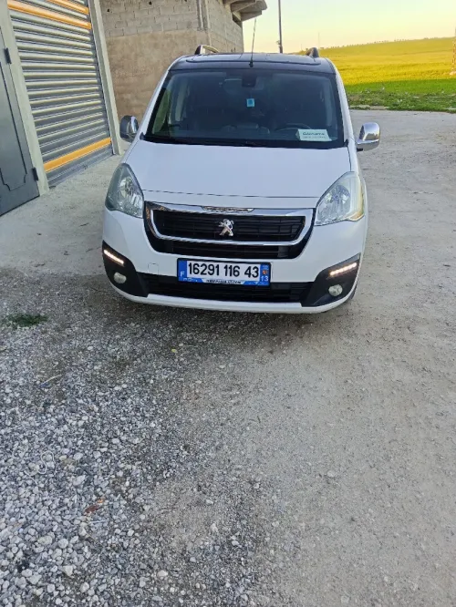 Peugeot Partner 2016 Tepee