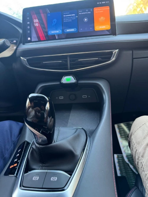MG MG5 2025 Luxury – Toit ouvrant, boîte auto.