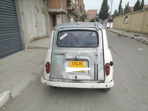 Renault 4 GO 1974 Utiliser