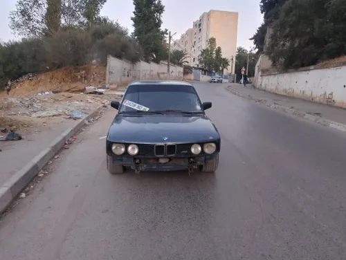 BMW . 1982 