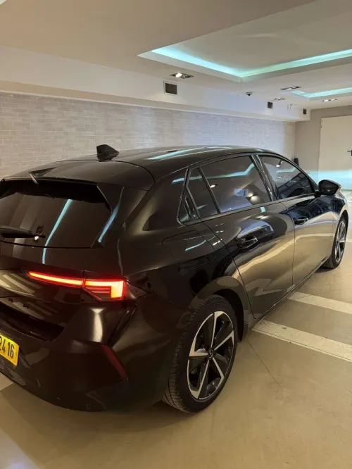 Opel Astra 2024 