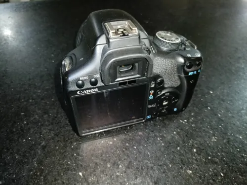 Pack Canon 500D + EF-S 18-55mm (2 Batteries + Carte 16GB) - 20k