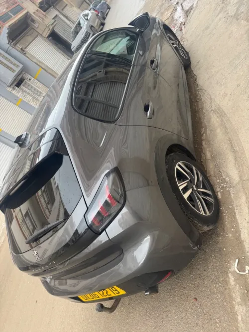 Peugeot 208 2022 Allure