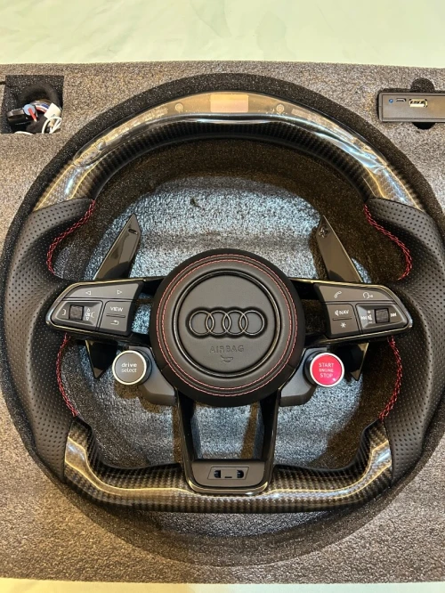 Volant Audi RS customized