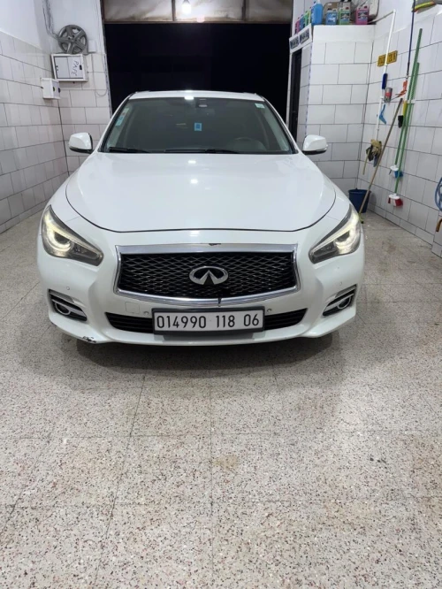Infiniti Q50 2018 10/10