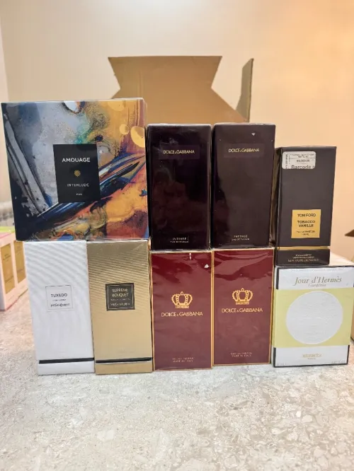 Lot de parfums originaux