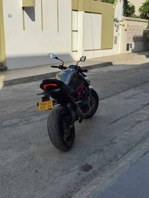 Kawazaki Z900 2025