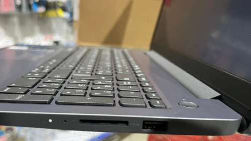 NOUVEAU Ordinateur Portable Lenovo IdeaPad Slim 3