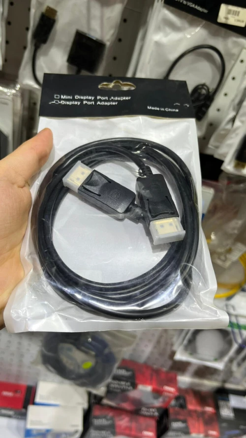 Accessoires Informatique /Adaptatures/Hubs Disponible