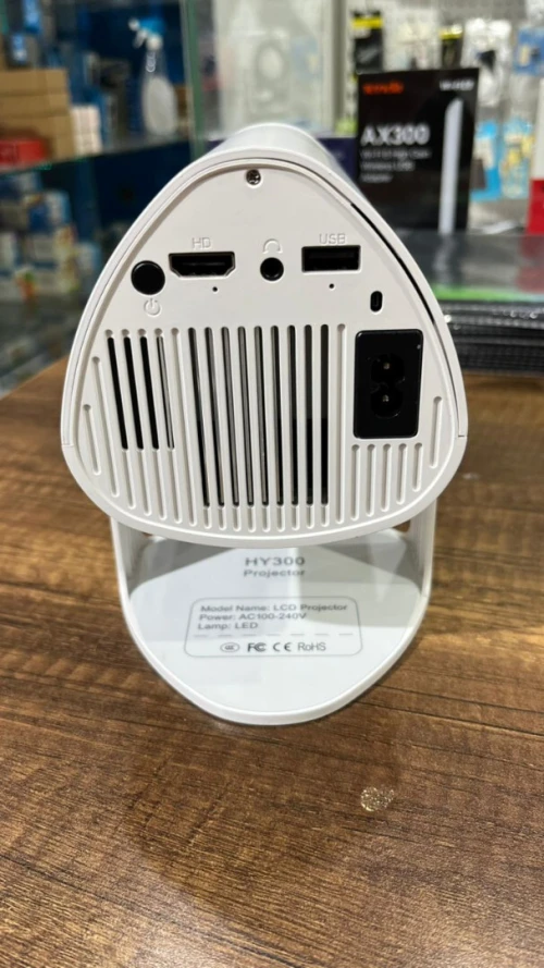 MINI PROJECTOR HY300