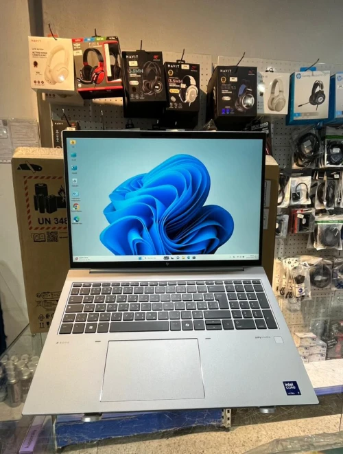 Station de Travail Portable HP ZBook Firefly 16" G11