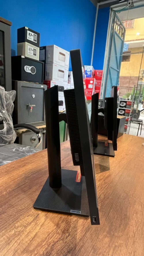 Ordinateur Tout-en-Un Lenovo ThinkCentre TIO 24 GEN 5